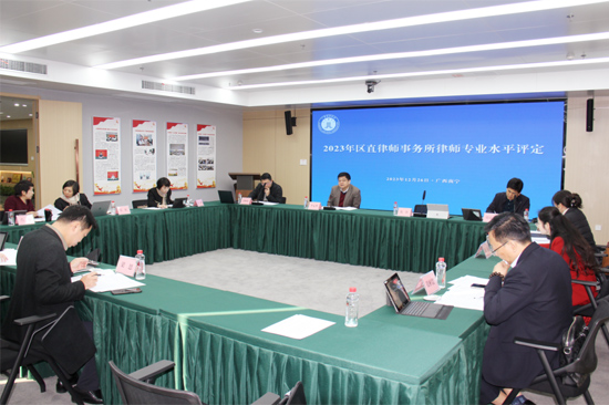 評(píng)審現(xiàn)場。曾嶸攝