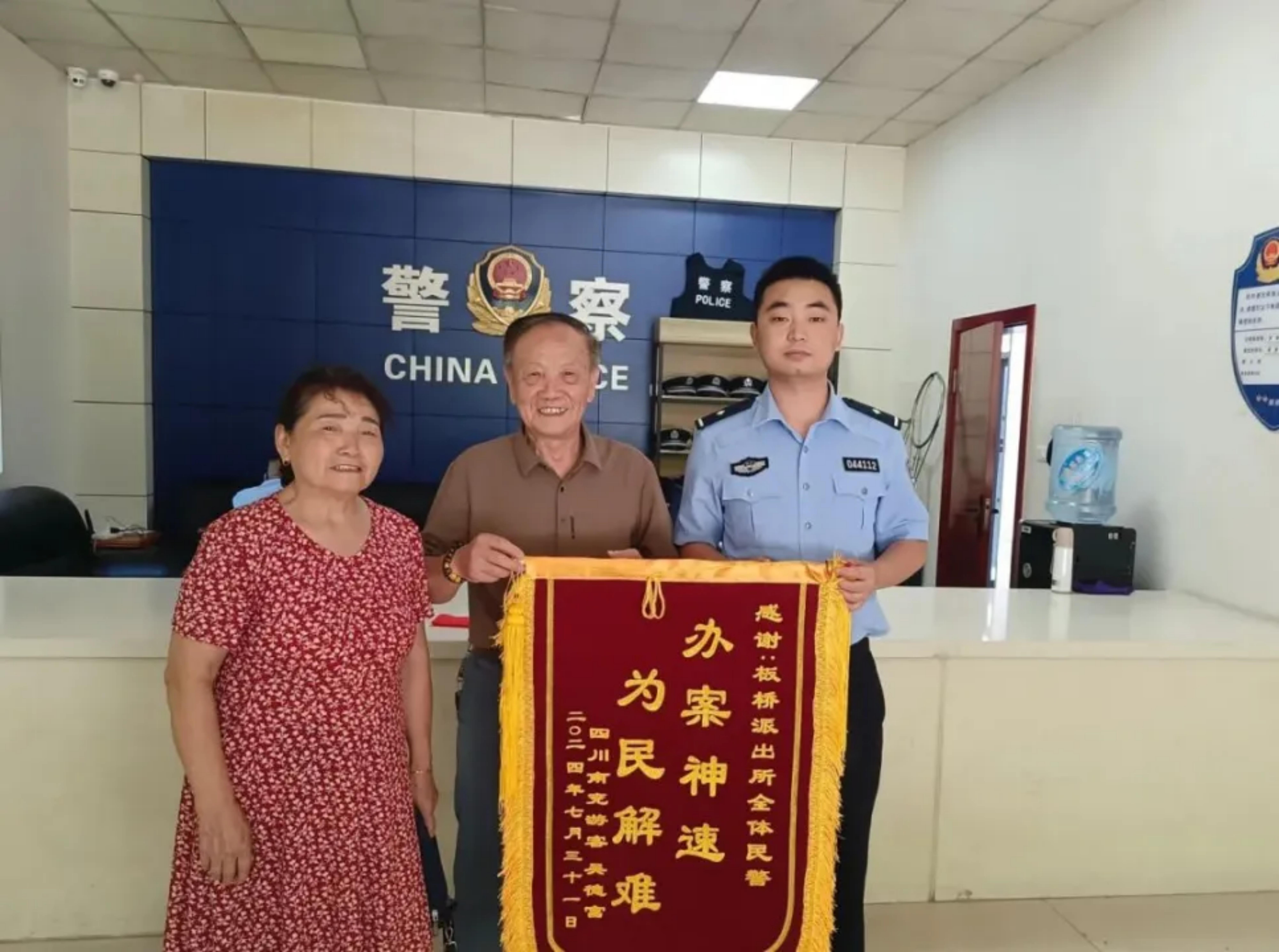 2cff76f68d1fc9a87110388b286b86dc0c5580ec.jpg 2cff76f68d1fc9a87110388b286b86dc0c5580ec.jpg