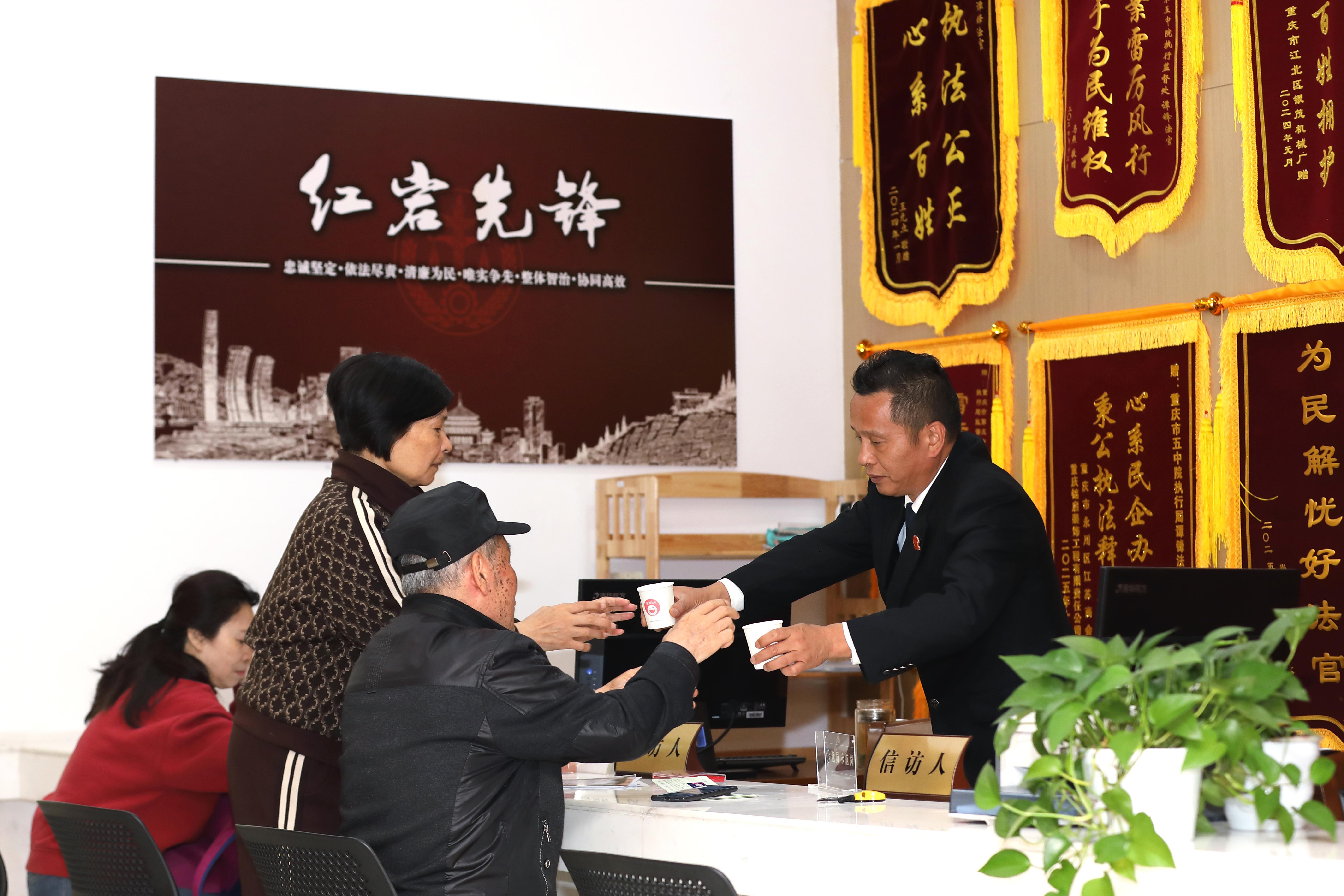 以“如我在訪”的為民情懷落實(shí)“有信必復(fù)”