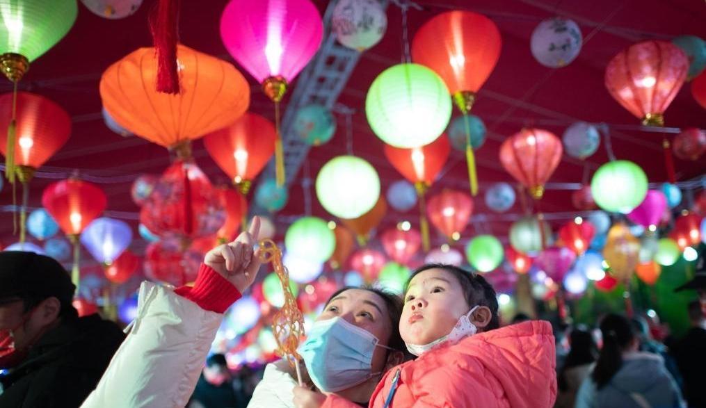 時光相冊丨我們的春節(jié)·張燈結(jié)彩慶元宵！