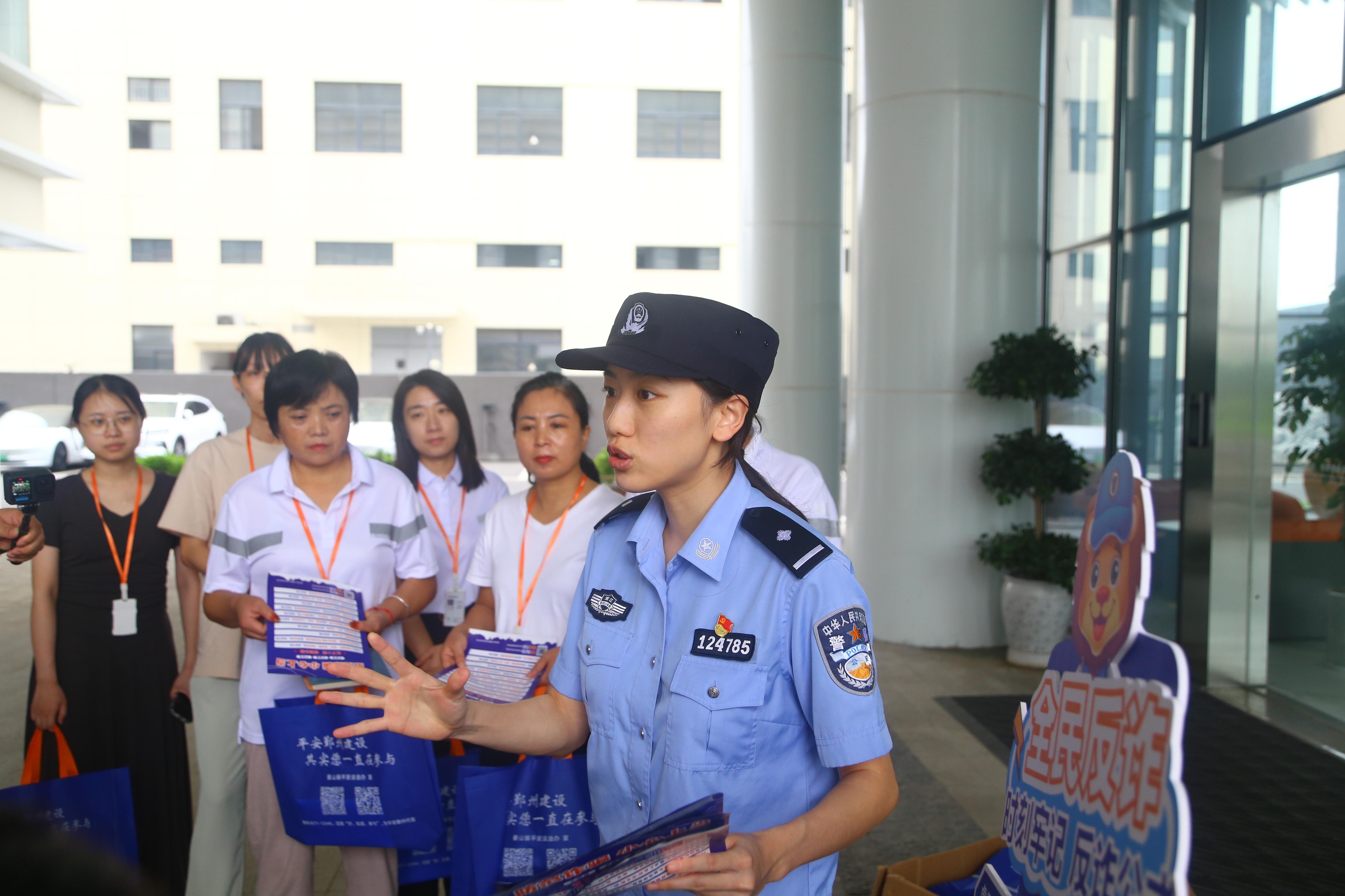 2a15c678c24931e7e93e9b86e925db5.jpg 2a15c678c24931e7e93e9b86e925db5.jpg